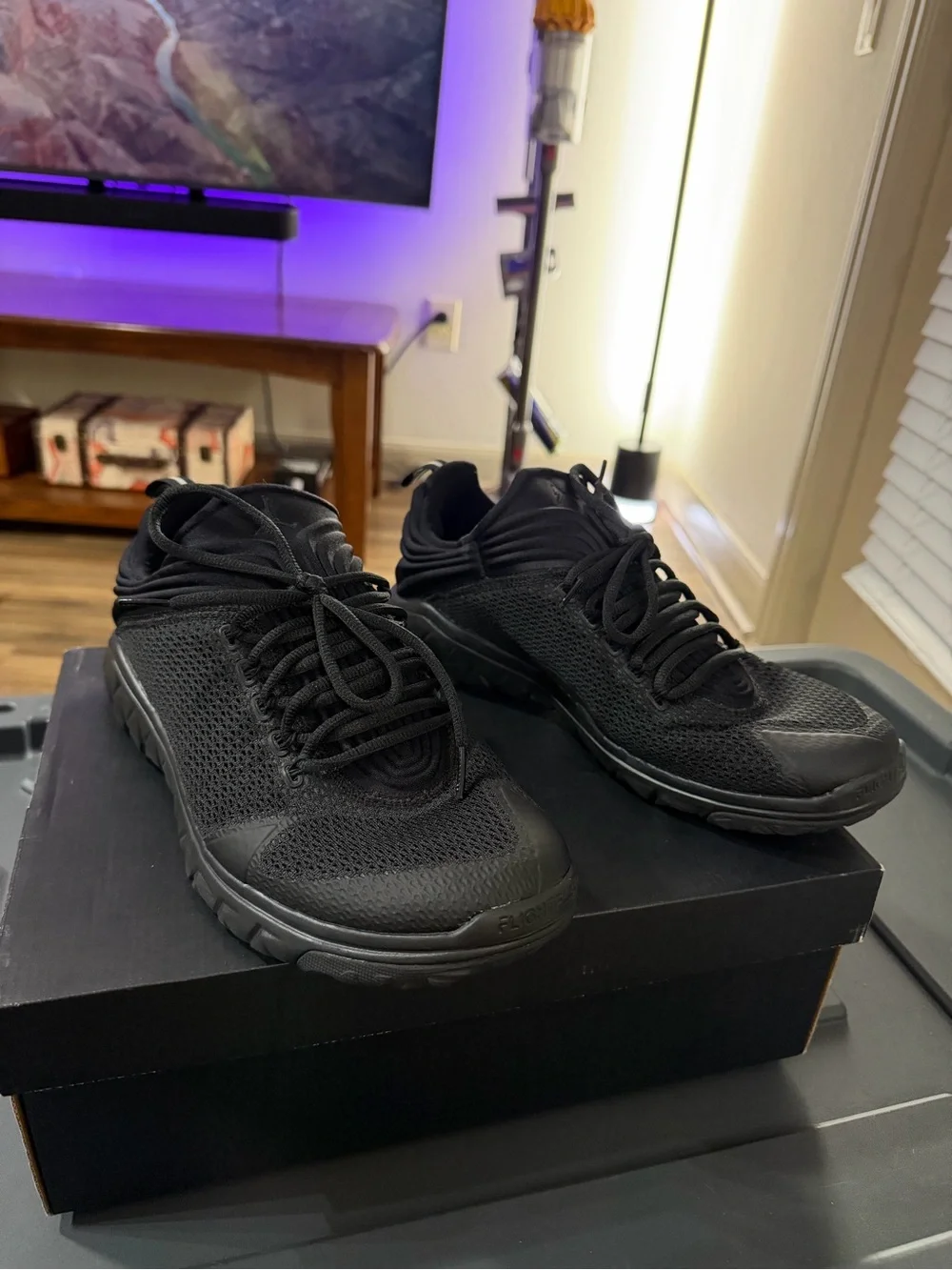 Jordan Flight Flex Trainer Triple Black Men’s 12 654268-005 w/ Box